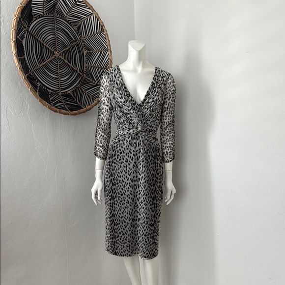 Tadashi Shoji Dresses & Skirts - Tadashi Shoji Cocktail Dress